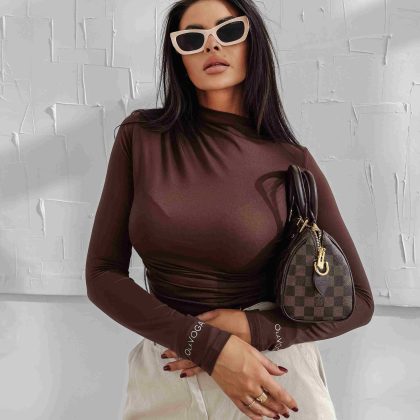 OLAVOGA NERELIA BLÚZKA